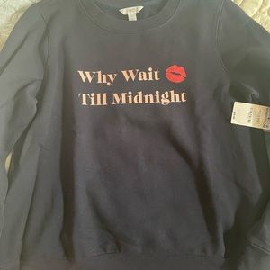 New Years sweater 💋